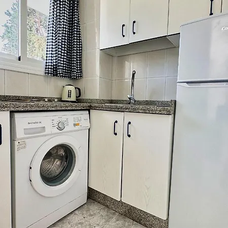 Skol 131 - At Skol Building In Centre With Sea Views. 마르베야