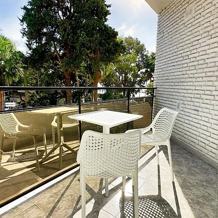 Apartment Skol 131 - At Skol Building In Centre With Sea Views. *