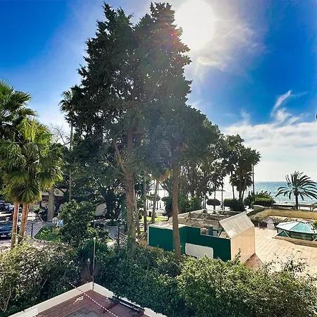 Skol 131 - At Skol Building In Centre With Sea Views. Apartment