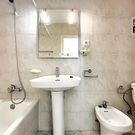 Skol 131 - At Skol Building In Centre With Sea Views. Marbella