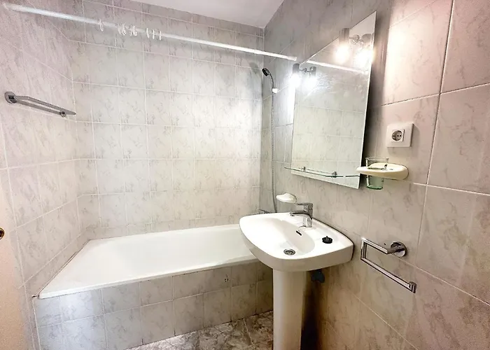 Apartment Skol 131 - At Skol Building In Centre With Sea Views.