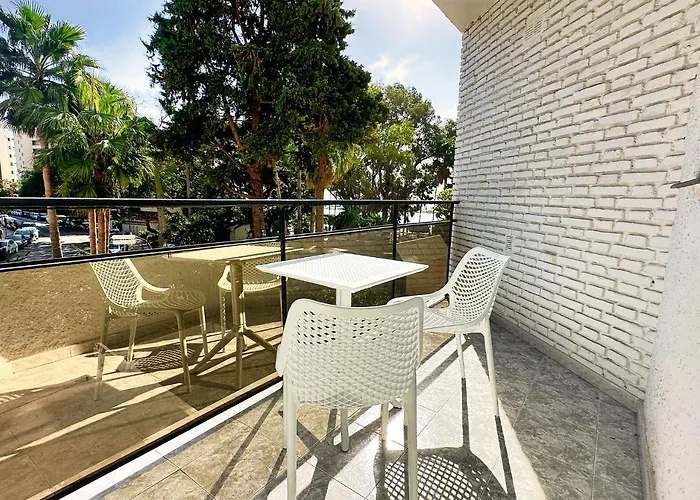 Apartment Skol 131 - At Skol Building In Centre With Sea Views. *