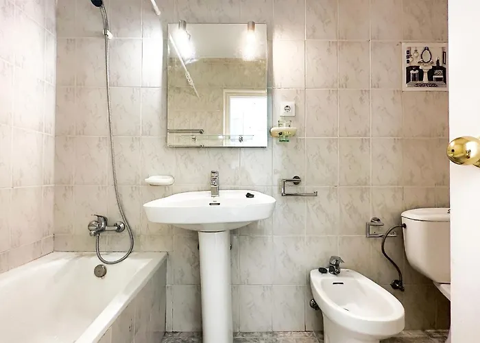 Skol 131 - At Skol Building In Centre With Sea Views. Marbella