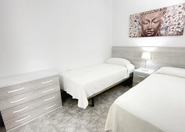 Skol 131 - At Skol Building In Centre With Sea Views. *