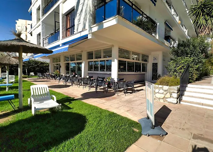 Skol 131 - At Skol Building In Centre With Sea Views. アパート