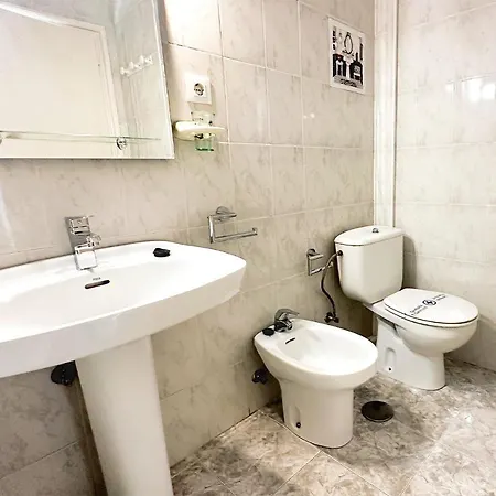 Skol 131 - At Skol Building In Centre With Sea Views. Daire