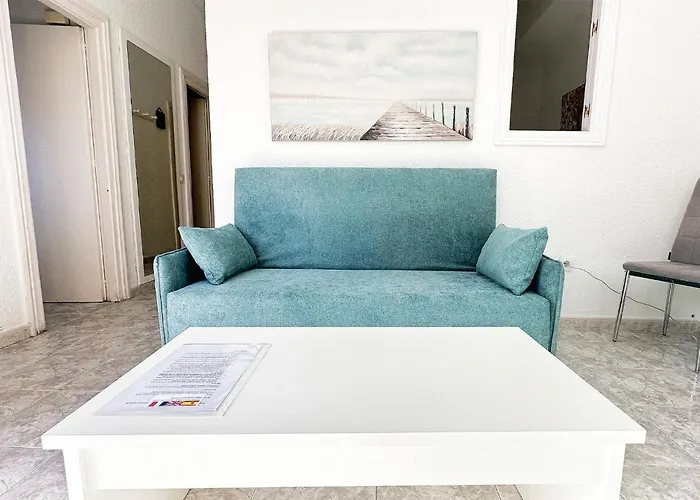 Апартаменти Skol 131 - At Skol Building In Centre With Sea Views. Марбелья